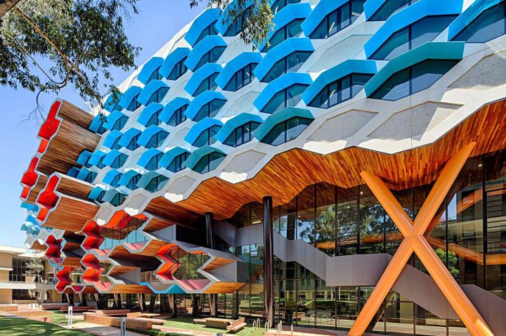 La Trobe University Master of Business Administration Advanced (MBA)